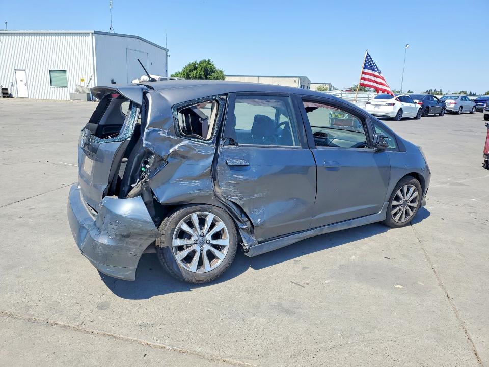 2013 Honda Fit VIN JHMGE8H52DC033745 COPART salvage auction — REAR END, Ca - Salvage Certificate, sold $650 on 2026-07-13 (photo 3)