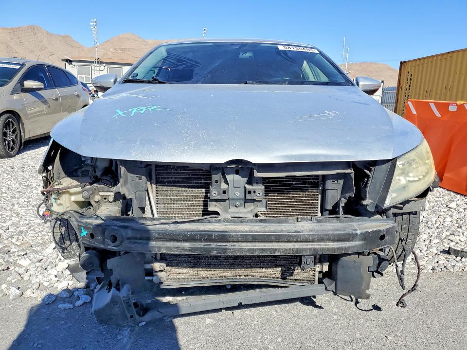 2013 Volkswagen VIN WVWBP7AN7DE558864 COPART salvage auction — FRONT END, Nv - Salvage Title, sold $750 on 2026-08-12 (photo 5)