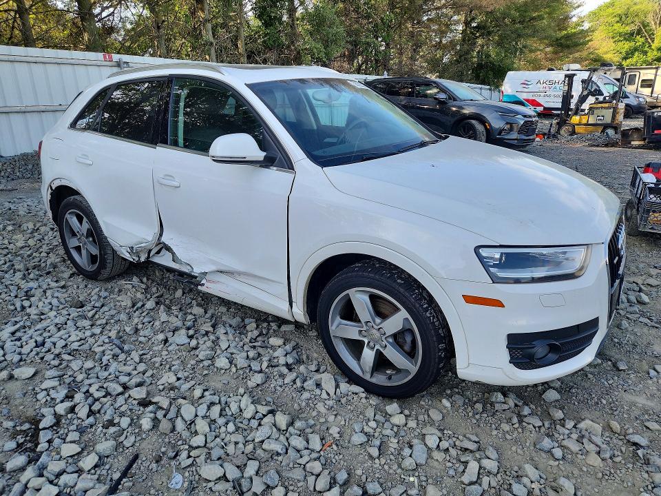 2015 Audi Q3 VIN WA1EFCFS8FR001264 COPART salvage auction — SIDE, Nj - Cert Of Title-Salvage, sold $1,900 on 2026-07-15 (photo 4)