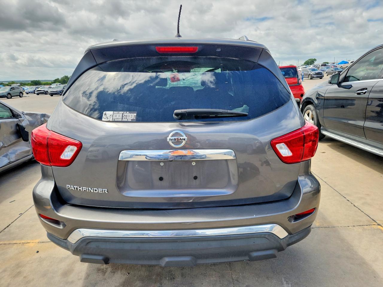 2017 Nissan Pathfinder VIN 5N1DR2MN3HC900468 COPART salvage auction — Front End, TX - SALVAGE VEHICLE TITLE, sold $625 on 2026-07-02 (photo 6)