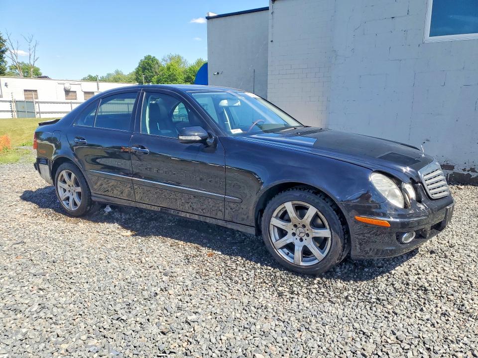 2007 Mercedes-benz E-klasse VIN WDBUF87X07B144131 COPART salvage auction — REAR END, NJ - CERT OF TITLE-SALVAGE, sold $350 on 2026-07-24 (photo 4)