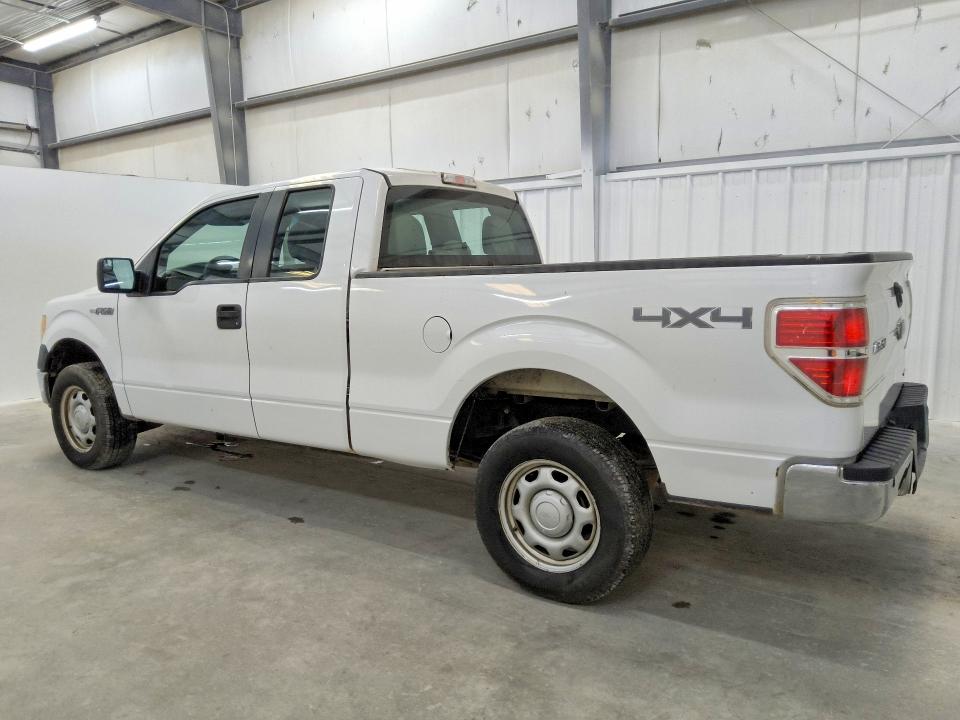 2013 Ford F-150 VIN 1FTFX1EF3DKD10906 COPART salvage auction — MINOR DENT/SCRATCHES, Tx - Certificate Of Title, sold $3,300 on 2026-07-09 (photo 2)