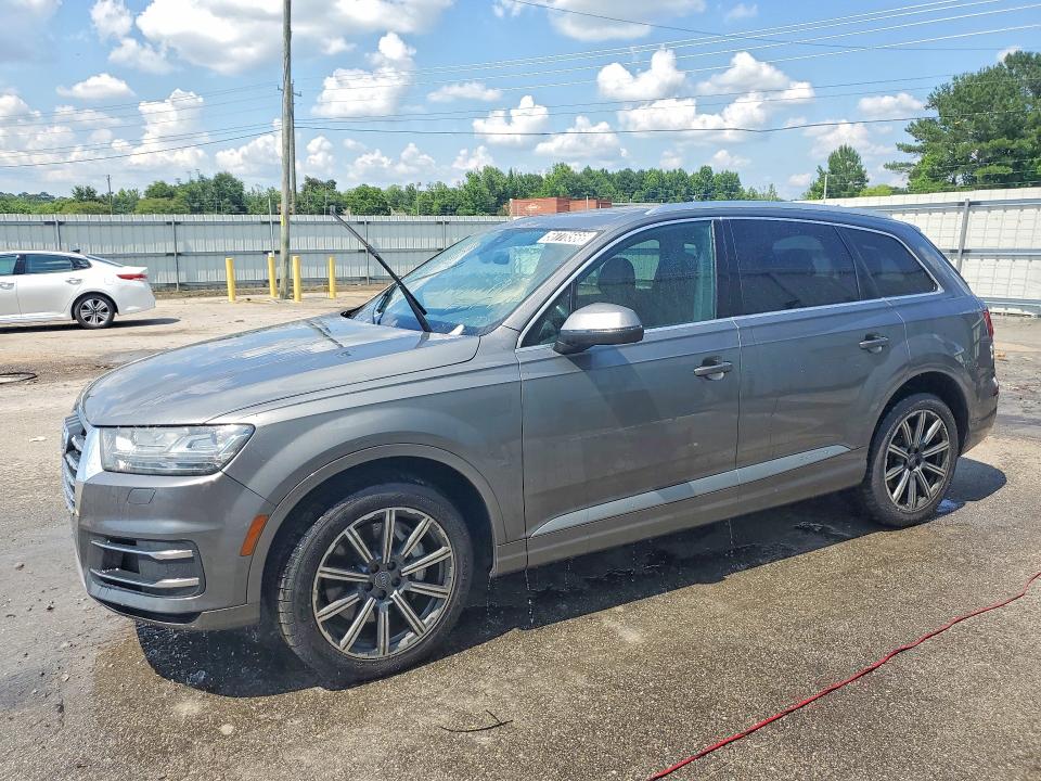 2017 Audi Q7 VIN WA1LAAF7XHD015494 — COPART salvage auction photo