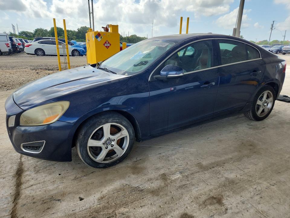 2012 Volvo S60 VIN YV1622FS5C2080102 COPART salvage auction — Burn Interior, FL - CERT OF TITLE SLVG REBUILDABLE, sold $275 on 2026-08-12 (photo 1)