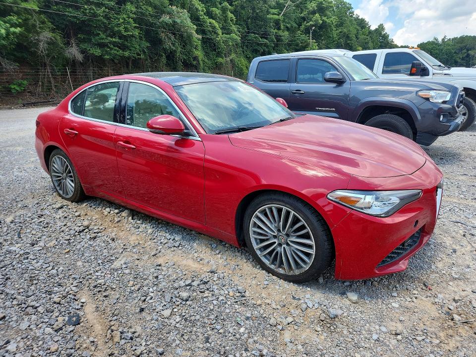 2017 Alfa romeo Giulia VIN ZARFAECN8H7549319 COPART salvage auction — MECHANICAL, Al - Certificate Of Title, sold $3,500 on 2026-07-28 (photo 4)