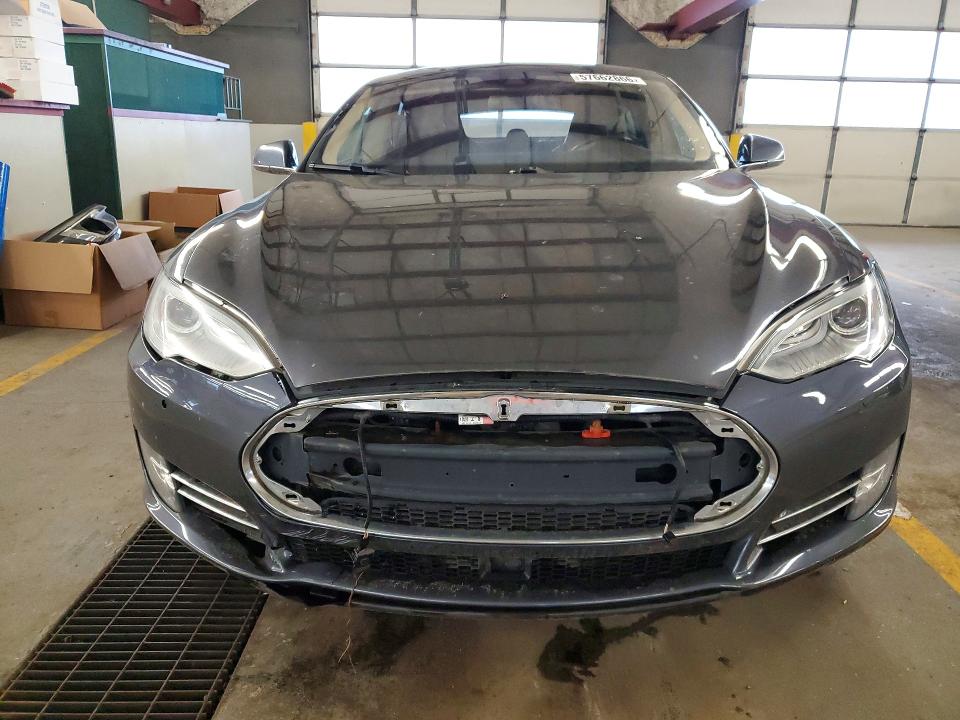 2014 Tesla Model s VIN 5YJSA1H18EFP54149 COPART salvage auction — FRONT END, In - Certificate Of Title, sold $2,300 on 2026-07-13 (photo 5)
