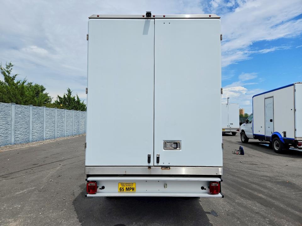 2021 Chevrolet Express 2500 VIN 1GB0GSF77M1305530 COPART salvage auction — MISSING/ALTERED VIN, In - Certificate Of Title, sold $25,000 on 2026-07-20 (photo 6)