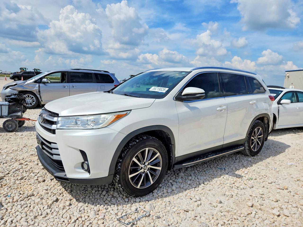 2019 Toyota Highlander VIN 5TDKZRFH5KS555851 COPART salvage auction — Front End, TX - CERTIFICATE OF TITLE, sold $13,100 on 2026-07-08 (photo 1)