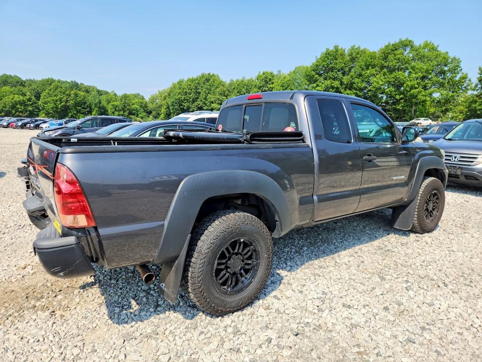 2015 Toyota Tacoma VIN 5TFUX4EN1FX036854 COPART salvage auction — REAR END, Ma - Cert Of Title-Reconstrctd Coll, sold $125 on 2026-07-29 (photo 3)
