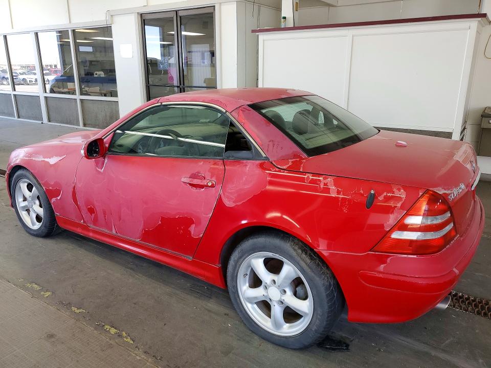 2001 Mercedes-benz Slk-class VIN WDBKK65F91F200746 COPART salvage auction — MECHANICAL, Wa - Vehicle Cert Of Ownership-Titl, sold $2,400 on 2026-07-10 (photo 2)