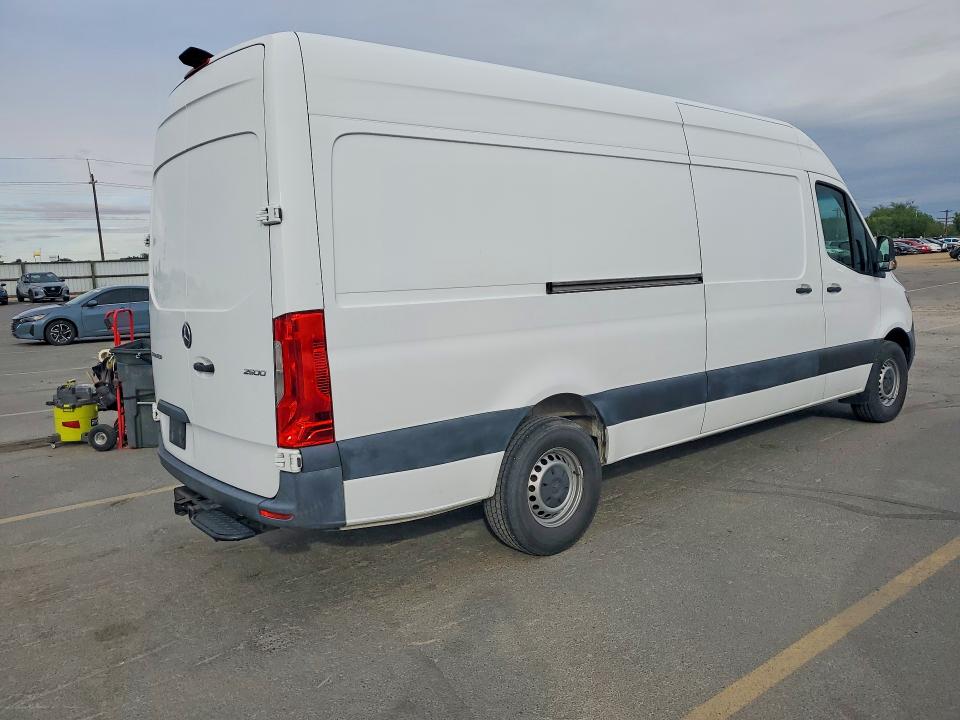 2019 Mercedes-benz Sprinter VIN WD3PF1CD3KP029496 COPART salvage auction — ROOF, Id - Certificate Of Title (P), sold $20,100 on 2026-07-15 (photo 3)