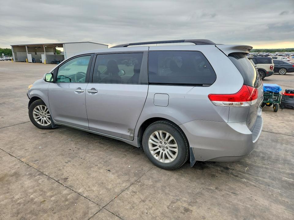 2012 Toyota Sienna VIN 5TDYK3DC1CS276921 COPART salvage auction — FRONT END, Tx - Salvage Vehicle Title, sold $1,600 on 2026-07-07 (photo 2)