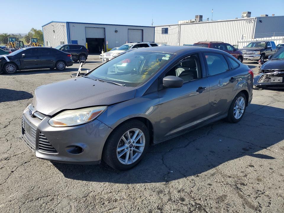 2014 Ford Focus VIN 1FADP3E21EL162448 COPART salvage auction — FRONT END, Ca - Salvage Certificate, sold $450 on 2026-07-10 (photo 1)