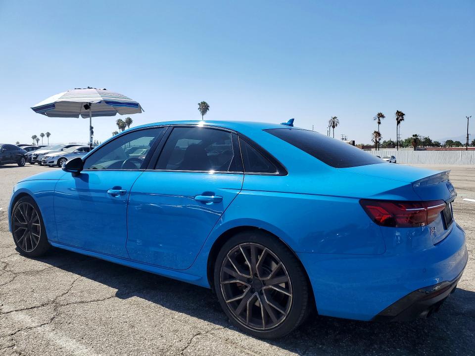 2020 Audi Rs4 VIN WAUB4AF4XLA051739 COPART salvage auction — MINOR DENT/SCRATCHES, Ca - Dis/Dlr/Exp Only Clean Title, sold $20,000 on 2026-07-10 (photo 2)