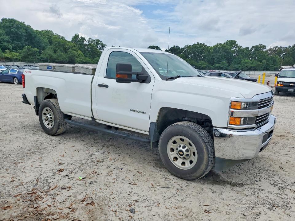 2017 Chevrolet Silverado 2500 VIN 1GC0KUEGXHZ287118 COPART salvage auction — MINOR DENT/SCRATCHES, NC - CERTIFICATE OF TITLE, sold $9,900 on 2026-07-09 (photo 4)