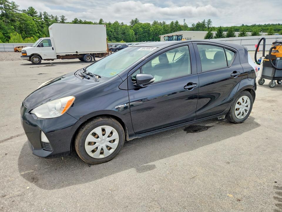 2013 Toyota Prius c VIN JTDKDTB35D1533127 COPART salvage auction — REAR END, Me - Cert Of Title-Salvage Collisio, sold $900 on 2026-07-17 (photo 1)