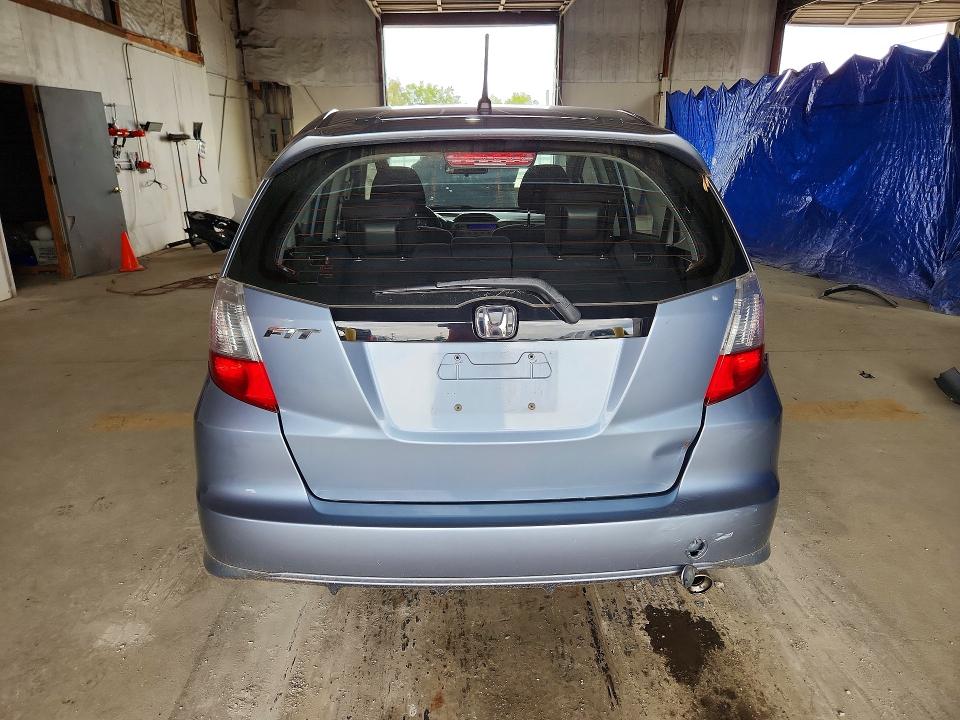 2011 Honda Fit VIN JHMGE8G5XBC005755 COPART salvage auction — FRONT END, Ky - Cert Of Title-Salvage, sold $175 on 2026-07-27 (photo 6)