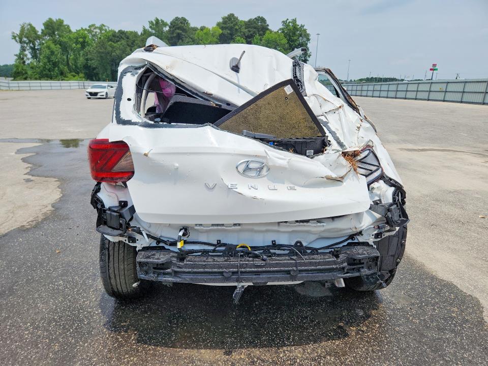 2026 Hyundai Venue VIN KMHRC8A31TU429551 COPART salvage auction — ROLLOVER, Fl - Dlr Only Cert Of Destruction, sold $2,250 on 2026-07-21 (photo 6)