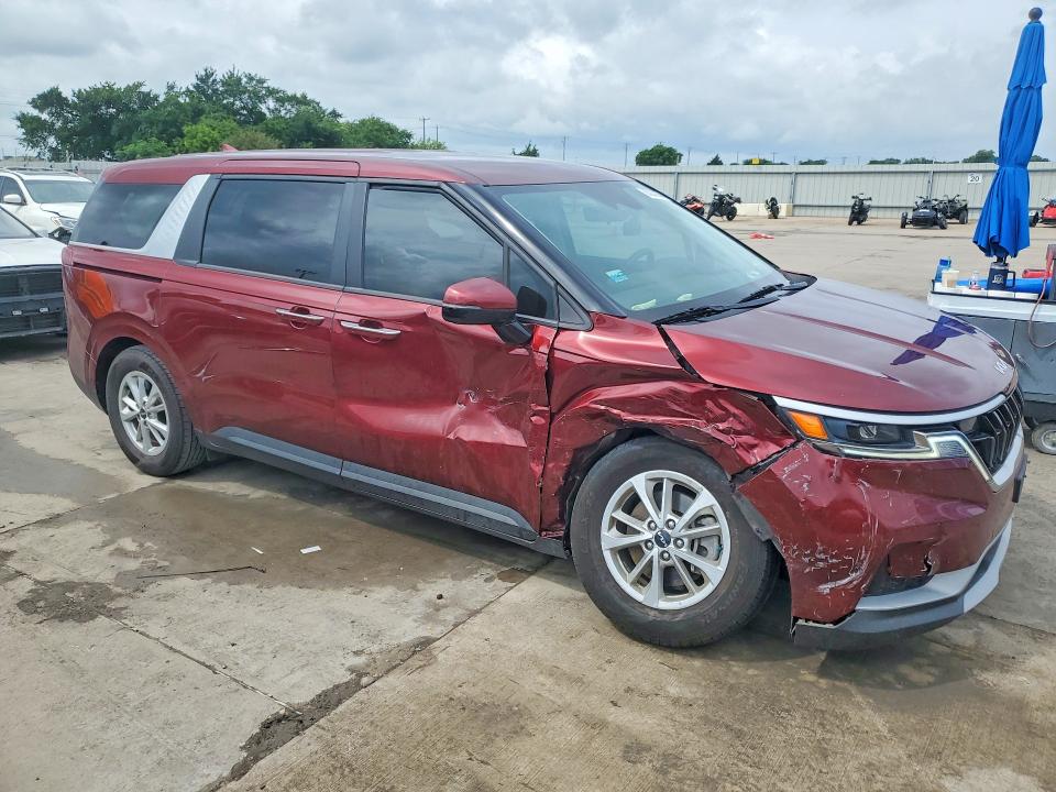 2024 Kia Carnival VIN KNDNB4H36R6335179 COPART salvage auction — FRONT END, Tx - Salvage Vehicle Title, sold $10,200 on 2026-07-13 (photo 4)