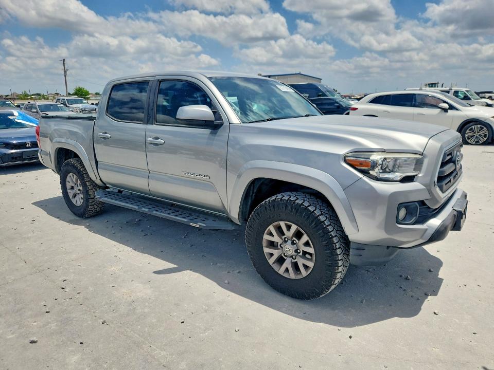 2017 Toyota Tacoma VIN 5TFAZ5CN4HX037702 COPART salvage auction — SIDE, TX - SALVAGE VEHICLE TITLE, sold $10,600 on 2026-07-28 (photo 4)