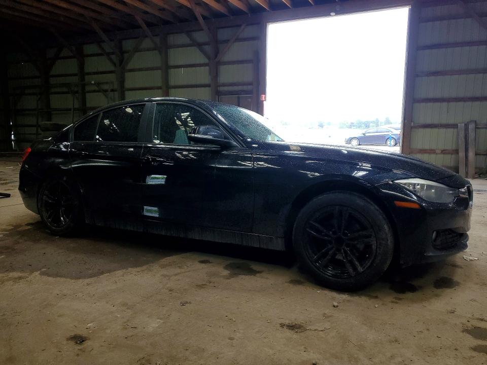 2013 BMW VIN WBA3B1C56DF461403 COPART salvage auction — REAR END, ON - PERMIT IRREPAIRABLE, sold $125 on 2026-07-23 (photo 4)