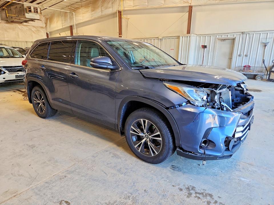 2019 Toyota VIN 5TDBZRFH7KS918800 COPART salvage auction — FRONT END, Salvage Title, sold $8,200 on 2026-07-15 (photo 4)
