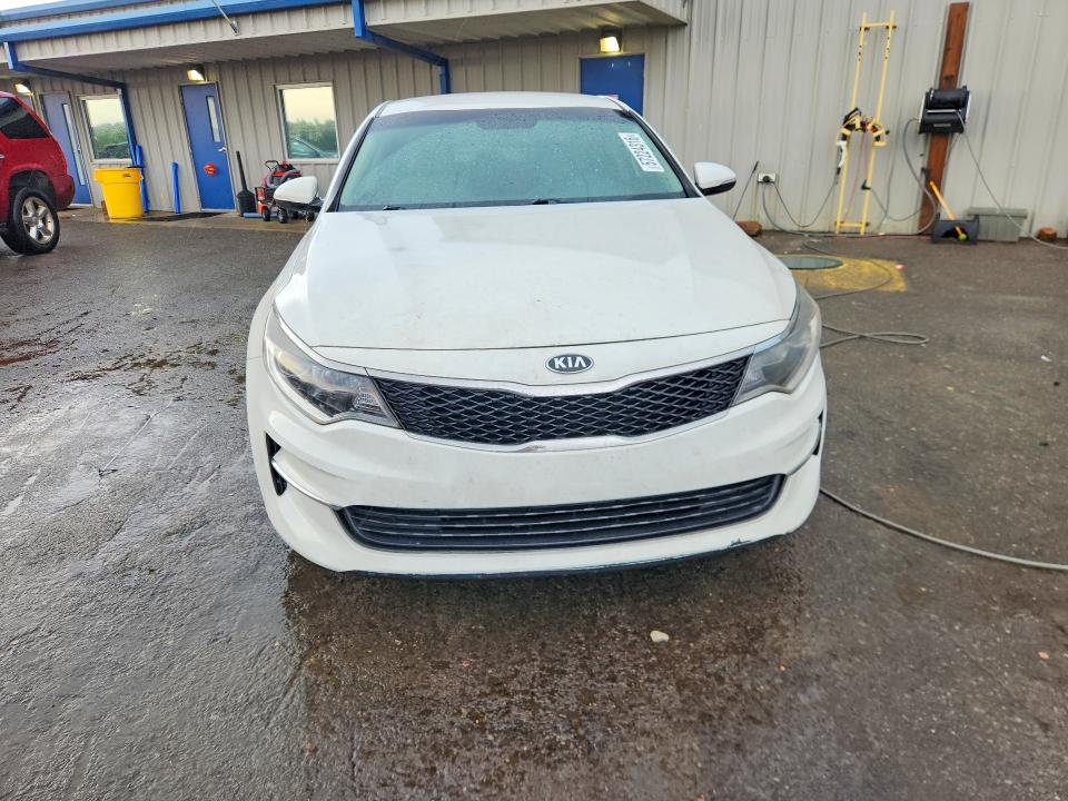 2018 Kia Optima VIN 5XXGT4L3XJG259310 COPART salvage auction — NORMAL WEAR, NC - CERT OF TITLE W/SALVAGE HISTOR, sold $1,950 on 2026-07-28 (photo 5)