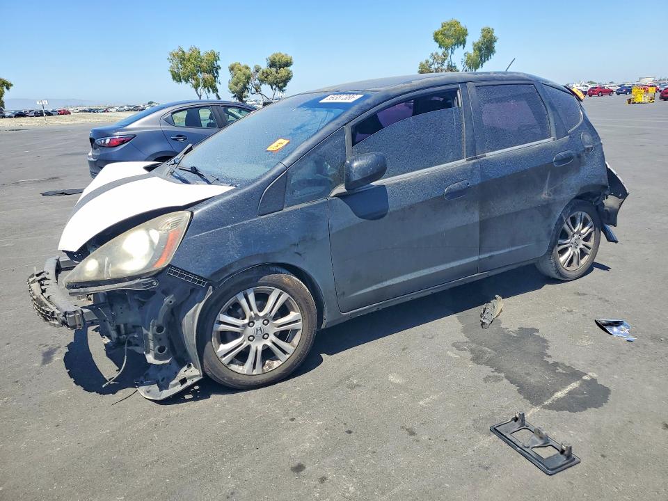 2011 Honda Fit VIN JHMGE8H52BC006266 COPART salvage auction — FRONT END, CA - SALVAGE CERTIFICATE, sold $175 on 2026-07-15 (photo 1)
