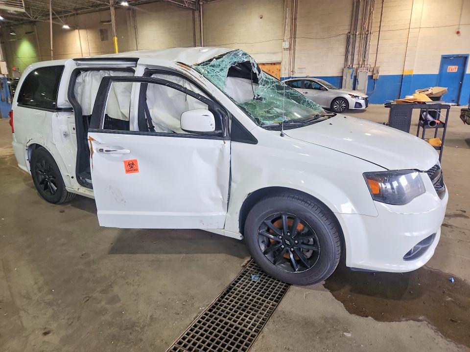 2019 Dodge Grand caravan VIN 2C4RDGBG8KR704230 COPART salvage auction — SIDE, MI - SCRAP CERTIFICATE OF TITLE, sold $400 on 2026-07-28 (photo 4)