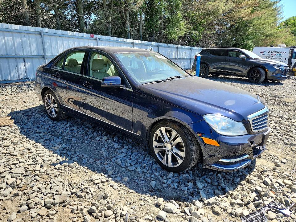 2014 Mercedes-benz C-klasse VIN WDDGF8AB5ER303036 COPART salvage auction — FRONT END, Nj - Cert Of Title-Salvage, sold $225 on 2026-07-29 (photo 4)
