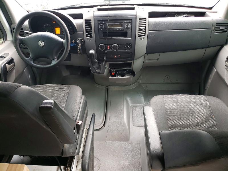 2007 Dodge VIN WD0PE746975186830 COPART salvage auction — MINOR DENT/SCRATCHES, Wa - Vehicle Cert Of Ownership-Titl, sold $35 on 2026-07-13 (photo 8)