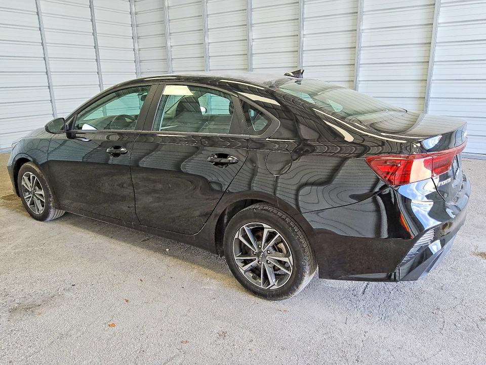 2023 Kia Forte VIN 3KPF24AD0PE622063 COPART salvage auction — MINOR DENT/SCRATCHES, FL - CERTIFICATE OF TITLE, sold $11,300 on 2026-07-07 (photo 2)