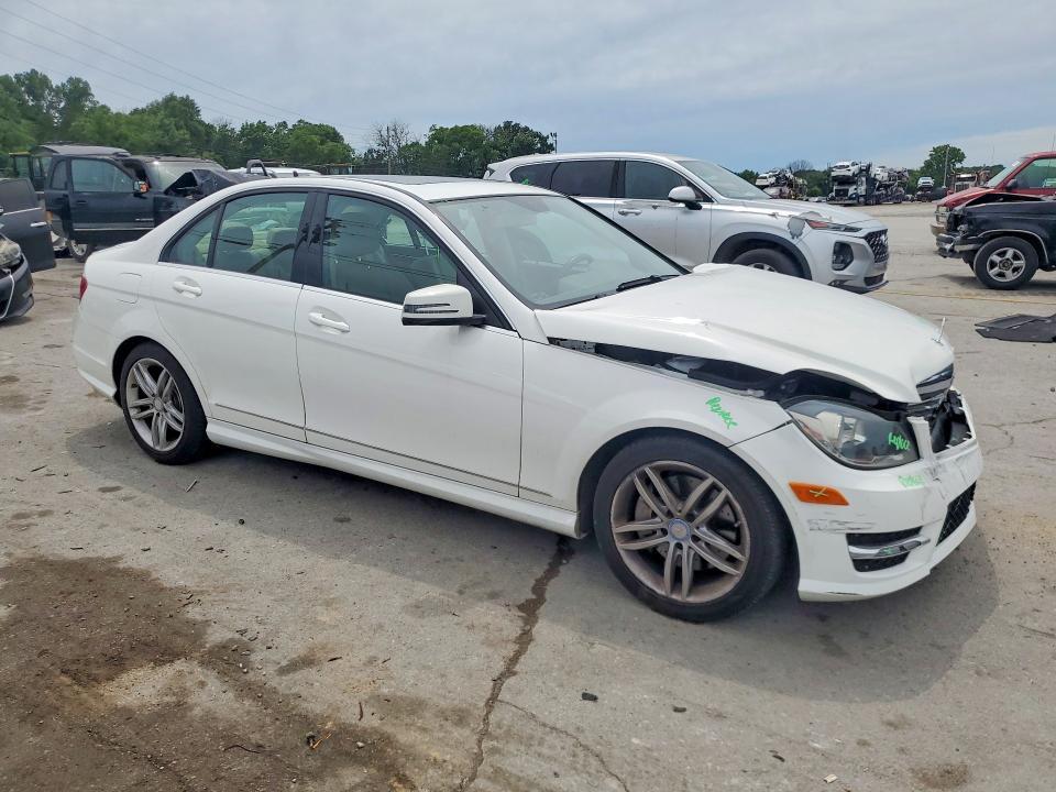 2014 Mercedes-benz C-klasse VIN WDDGF8AB9EG161107 COPART salvage auction — FRONT END, Salvage Title, sold $1,750 on 2026-07-20 (photo 4)