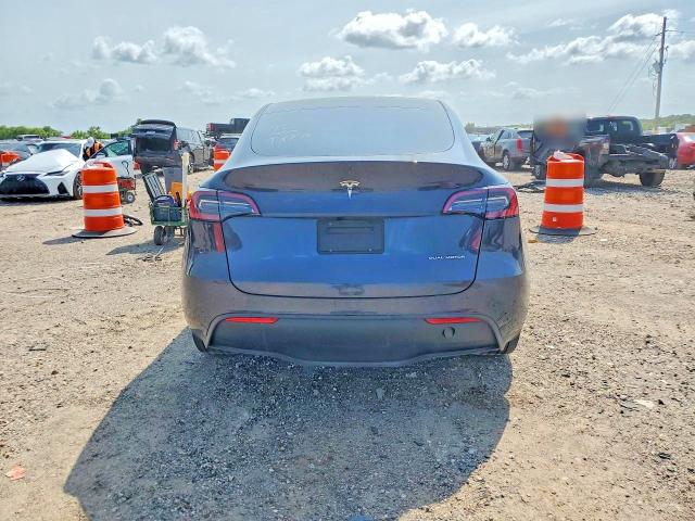 2024 Tesla Model y VIN 7SAYGDEE9RA275956 COPART salvage auction — FRONT END, TX - SALVAGE VEHICLE TITLE, sold $13,000 on 2026-07-13 (photo 6)
