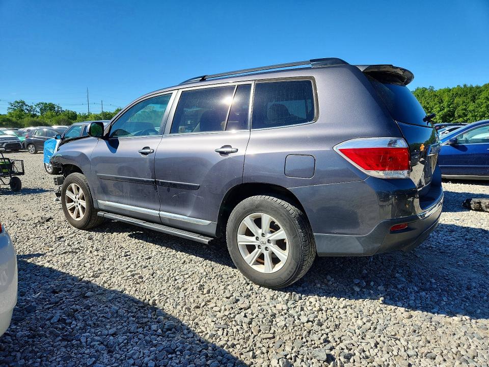 2013 Toyota Highlander VIN 5TDBK3EH8DS197361 COPART salvage auction — FRONT END, Ma - Cert Of Title-Reconstrctd Coll, sold $4,050 on 2026-07-27 (photo 2)