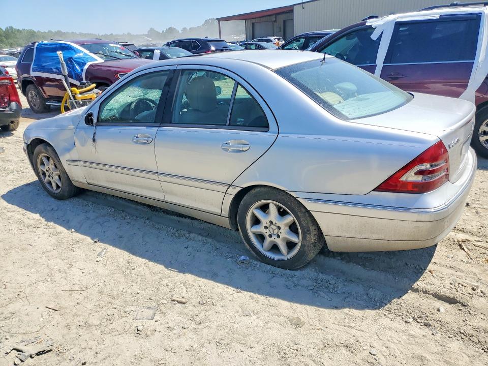 2002 Mercedes-benz C-klasse VIN WDBRF61J52F166142 COPART salvage auction — FRONT END, MD - CERT OF SALVAGE > 75% DAMAGE, sold $300 on 2026-07-07 (photo 2)