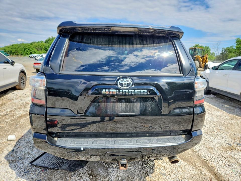 2014 Toyota VIN JTEBU5JR7E5170076 COPART salvage auction — MINOR DENT/SCRATCHES, Salvage Title, sold $10,700 on 2026-07-13 (photo 6)