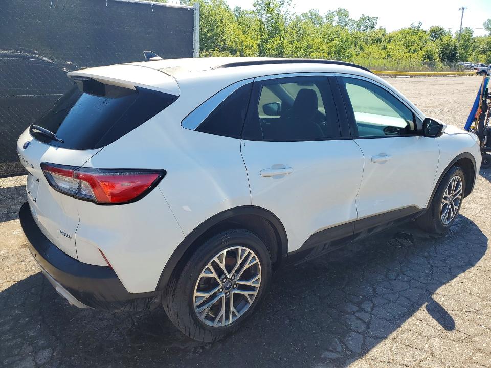 2021 Ford Escape VIN 1FMCU9H62MUA65750 COPART salvage auction — FRONT END, Mi - Certificate Of Title, sold $2,800 on 2026-07-21 (photo 3)