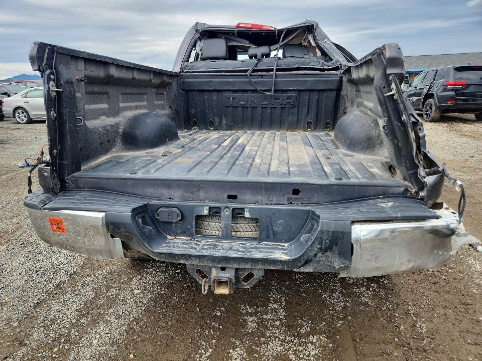 2017 Toyota Tundra VIN 5TFUY5F13HX597896 COPART salvage auction — ROLLOVER, Mt - Salvage Certificate Of A Vehic, sold $3,450 on 2026-07-21 (photo 6)