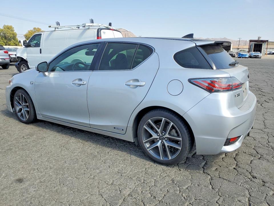 2015 Lexus Ct VIN JTHKD5BHXF2225986 COPART salvage auction — MINOR DENT/SCRATCHES, Ca - Dis/Dlr/Exp Only Clean Title, sold $4,350 on 2026-07-06 (photo 2)