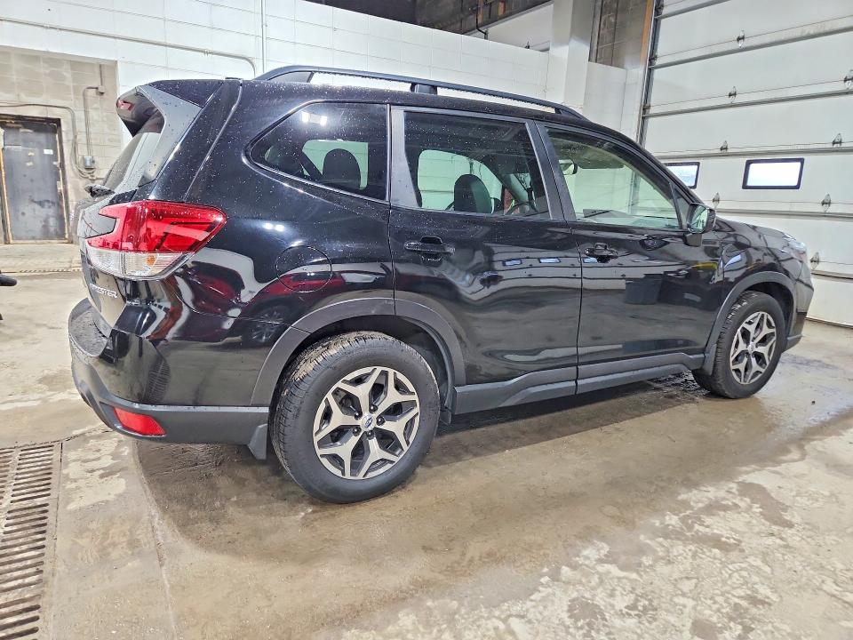 2021 Subaru Forester VIN JF2SKAFC6MH444731 COPART salvage auction — REAR END, Salvage Title, sold $6,200 on 2026-07-14 (photo 3)