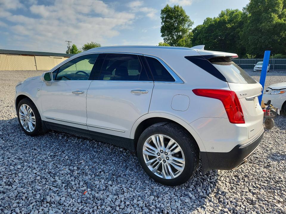 2017 Cadillac Xt5 VIN 1GYKNERS9HZ215101 COPART salvage auction — NORMAL WEAR, Tn - Certificate Of Title, sold $11,200 on 2026-07-02 (photo 2)