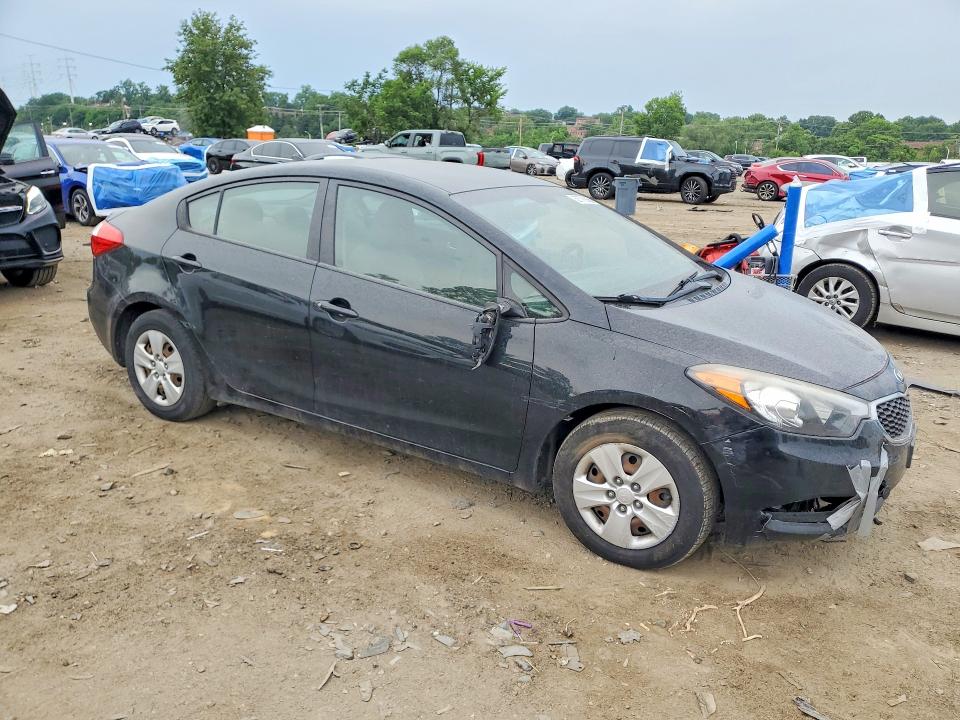 2015 Kia VIN KNAFK4A63F5320629 COPART salvage auction — VANDALISM, Md - Cert Of Salvage > 75% Damage, sold $950 on 2026-07-21 (photo 4)