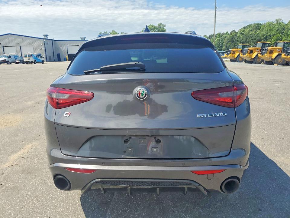 2022 Alfa romeo Stelvio VIN ZASPAKBN9N7D30239 COPART salvage auction — FRONT END, Nc - Salvage Certificate Of Title, sold $7,600 on 2026-07-16 (photo 6)