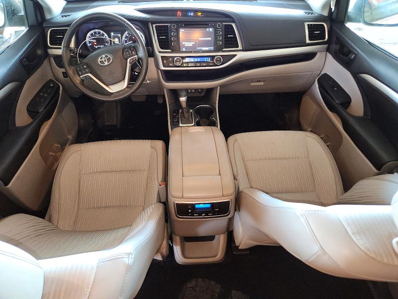 2019 Toyota Highlander VIN 5TDZZRFH4KS370172 COPART salvage auction — SIDE, AZ - CERT OF TITLE - SALVAGE, sold $8,300 on 2026-08-24 (photo 8)