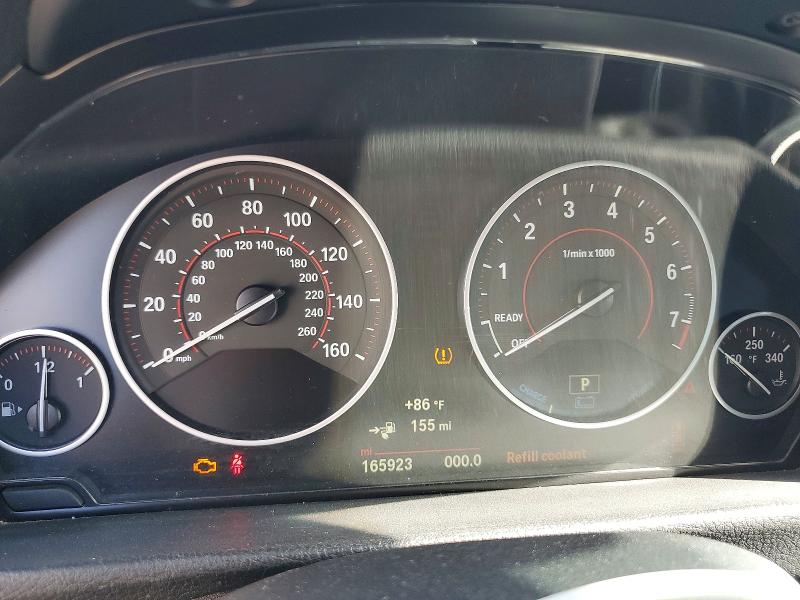 2017 BMW 3er VIN WBA8E1C32HA159282 COPART salvage auction — MINOR DENT/SCRATCHES, Ca - Dis/Dlr/Exp Only Clean Title, sold $1,000 on 2026-07-27 (photo 9)