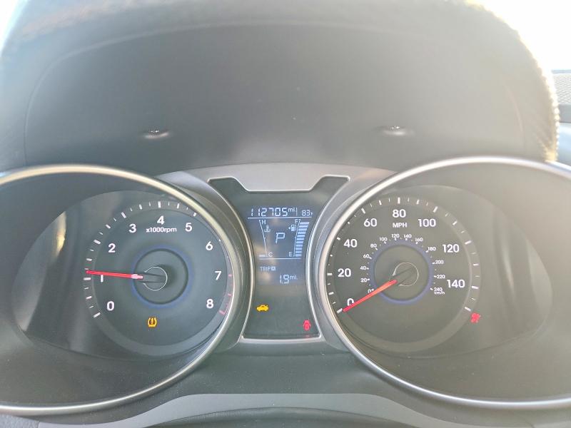 2017 Hyundai Veloster VIN KMHTC6AD1HU314443 COPART salvage auction — SIDE, Tx - Salvage Vehicle Title, sold $1,400 on 2026-07-23 (photo 9)