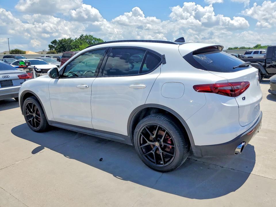 2019 Alfa romeo Stelvio VIN ZASPAKAN4K7C51350 COPART salvage auction — NORMAL WEAR, Tx - Certificate Of Title, sold $7,400 on 2026-07-28 (photo 2)