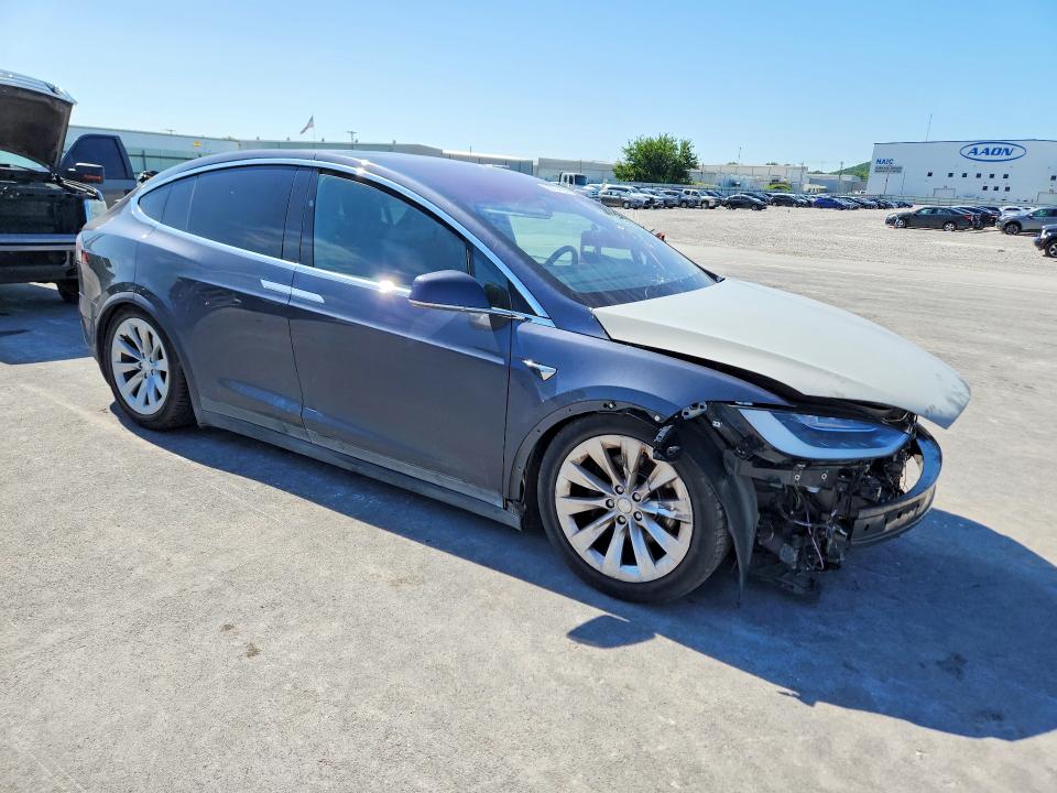 2018 Tesla Model x VIN 5YJXCAE20JF112872 COPART salvage auction — FRONT END, Tx - Salvage Vehicle Title, sold $6,600 on 2026-07-08 (photo 4)
