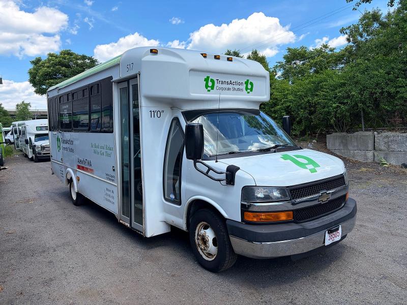2015 Chevrolet Express 4500 VIN 1GB6G5BG3F1139205 COPART salvage auction — NORMAL WEAR, Ma - Certificate Of Title (P), sold $1,250 on 2026-07-09 (photo 1)